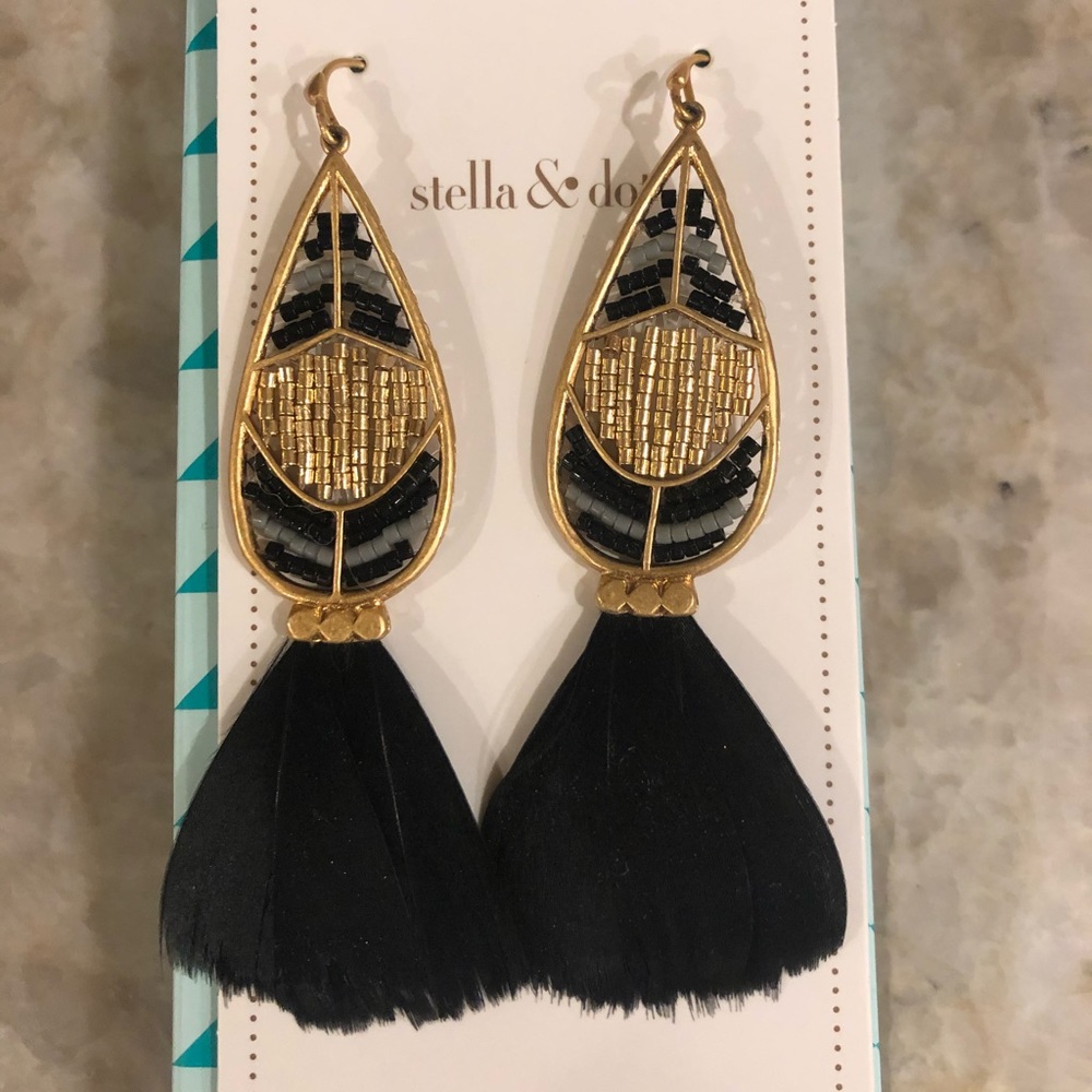 Stella & Dot Wisten Feather Earring